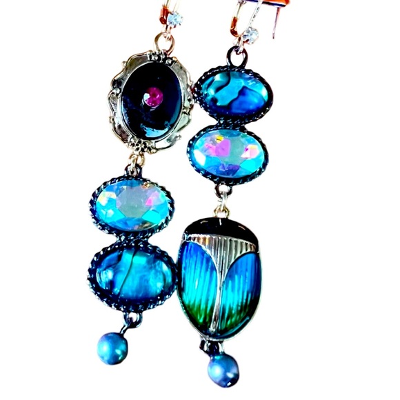 Betsey Johnson NWT Halloween Iridescent Beetle Bug Scarab Drop Earrings (J108) - Picture 3 of 6